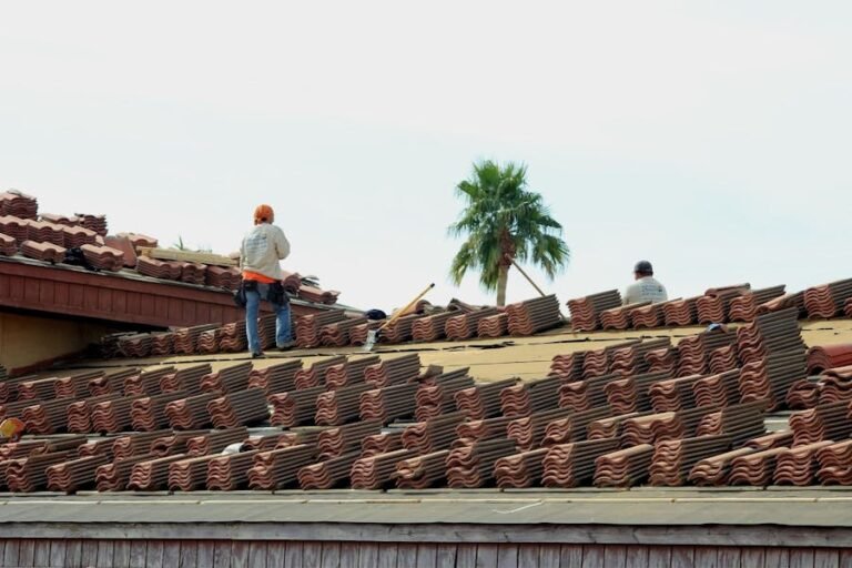 When to Call a Roofer in Hudson